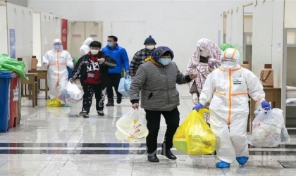 الصين تعلن إحصائية جديدة لضحايا "كورونا" والفايروس يسرق أرواح (6) أطباء