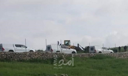 قلقيلية: قوات الاحتلال تخطر بوقف البناء والعمل في غرف زراعية