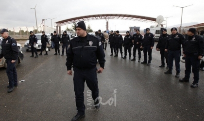 السلطات التركية تشن حملة اعتقالات لضباط أمن في أنحاء البلاد