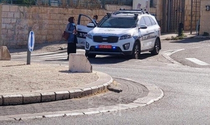 شرطة الاحتلال تحرر مخالفة بحق عضو لجنة التجار "حبيب الحروب" في القدس