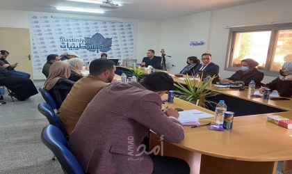 فلسطينيات تعقد جلسة حول عمل الإعلام في الرقابة على الانتخابات