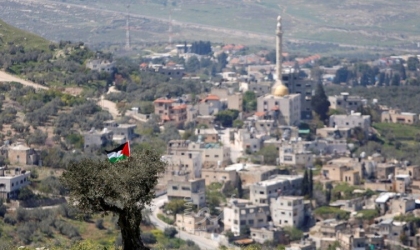 الخليل: جيش الاحتلال ينفذ حملة تجريف في "قصرة" وإقامة بؤرة استيطانية