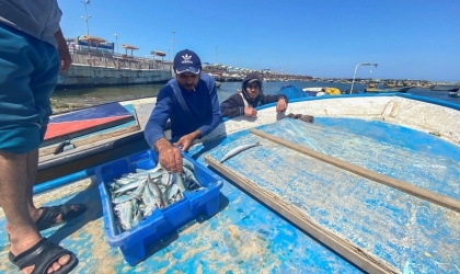 عياش: سلطات الاحتلال منعت مستلزمات الصيد وتلاحق الصيادين في بحر غزة