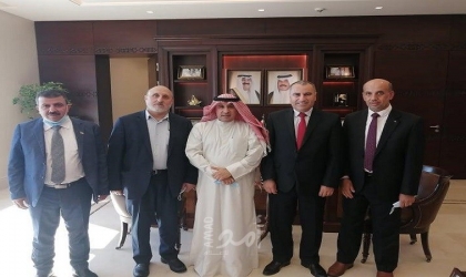 أبو الرب يلتقي السفير الكويتي في عمان ويشيد بالدعم الكويت للشعب الفلسطيني
