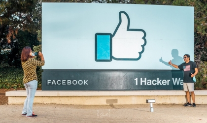 "فيسبوك" تسحب السياسة والصحة والدين من معايير التوجيه الإعلاني