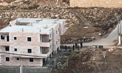 السلطات الإسرائيلية تجبر مواطنا على هدم منزله في طمرة