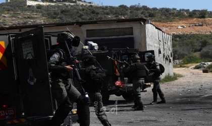 قوات المستعربين تتجهز لاقتحام مخيم شعفاط شمال القدس المحتلة - فيديو