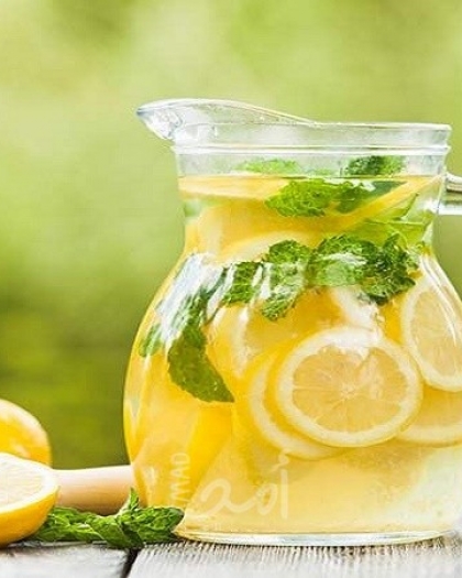 أهمية ماء الليمون وفوائده للجسم