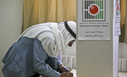 لجنة الانتخابات الفلسطينية : نحو 3 ملايين مواطن يحق لهم الاقتراع في الانتخابات التشريعية